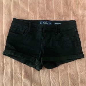 Hollister black jean shorts size 5